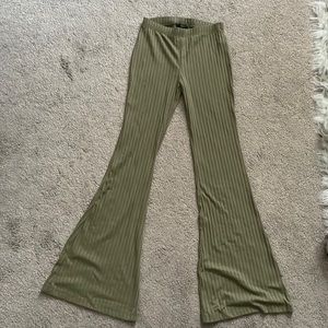 Super cute - Forever 21 olive green rubbed flare leggings!